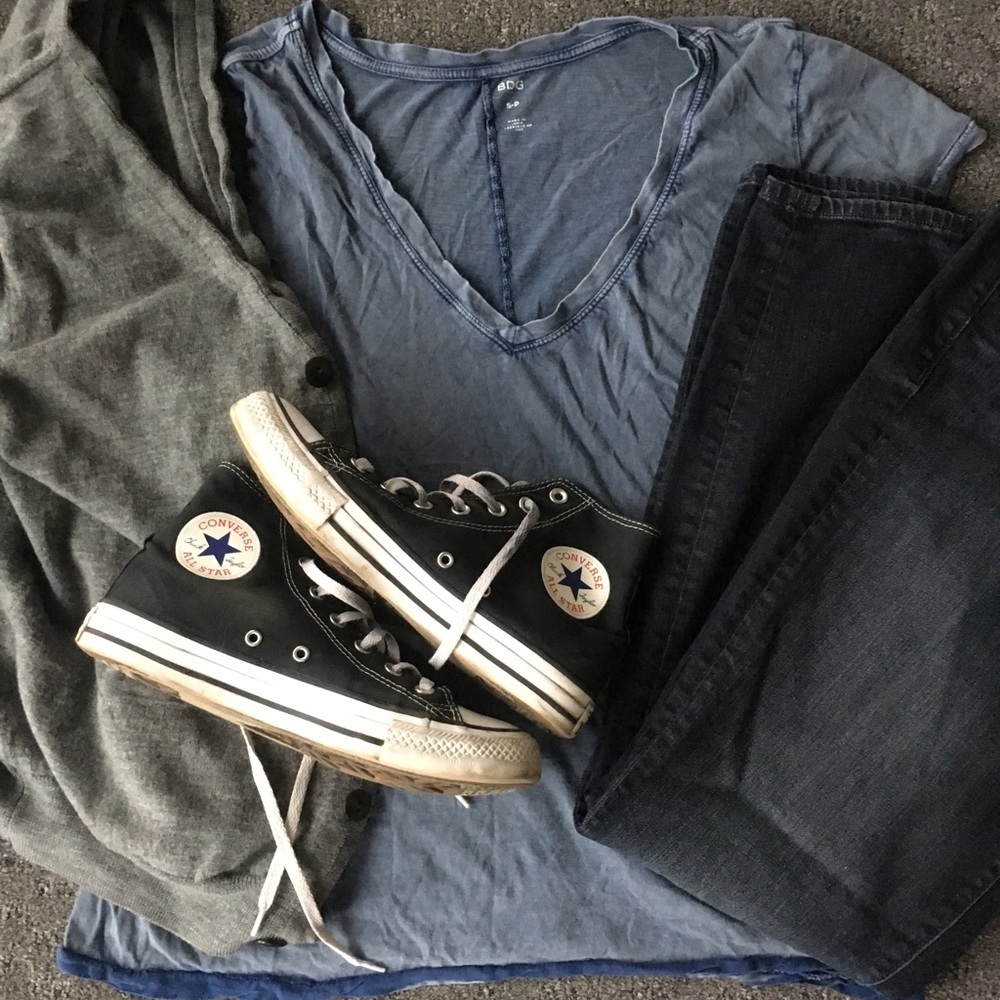 Denim-colored loose tee